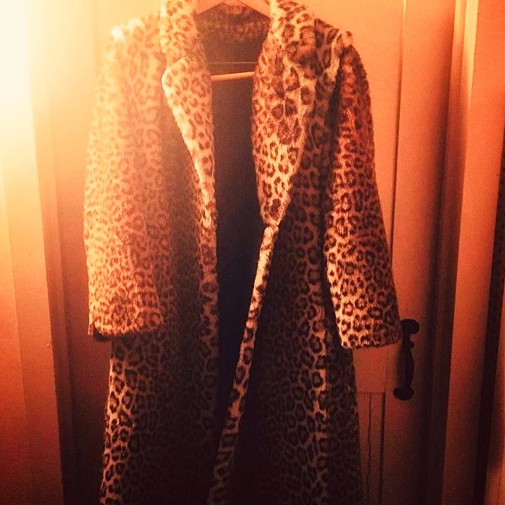 Vintage mod leopard 60’s coat